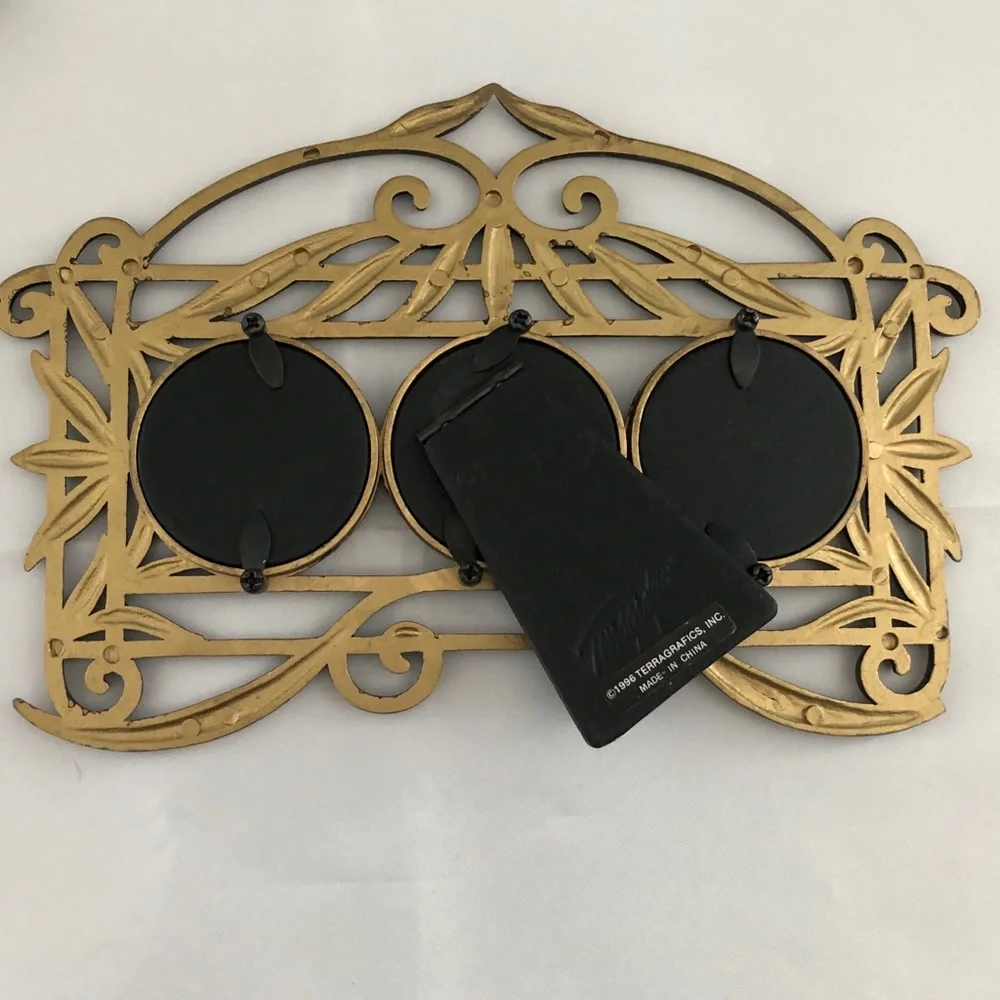 Terragrafics NEW Bronze scroll pattern triple round picture frame